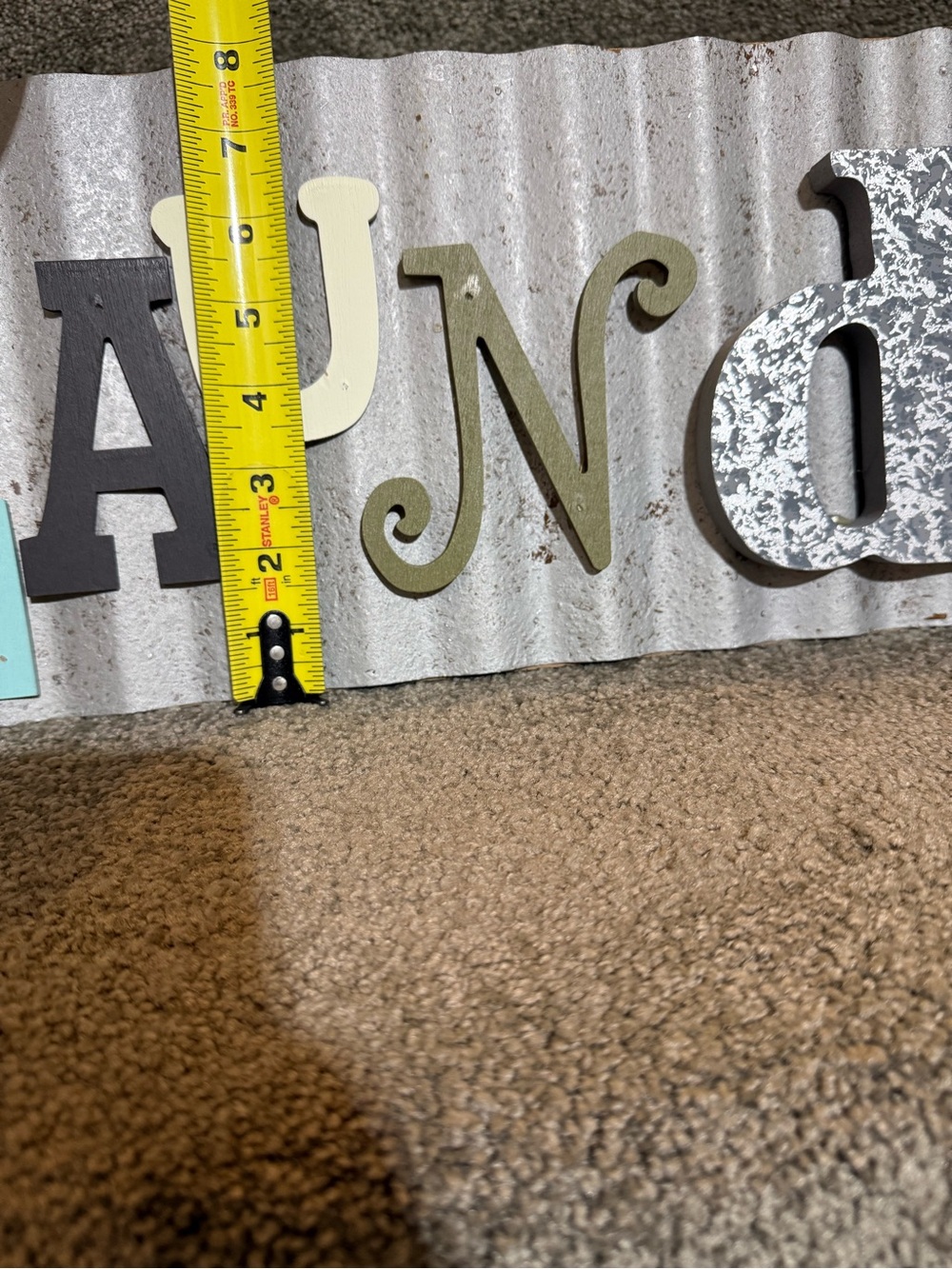 Decorative Laundry Sign - Picture 4 of 4